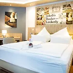 Fini-resort Szálloda