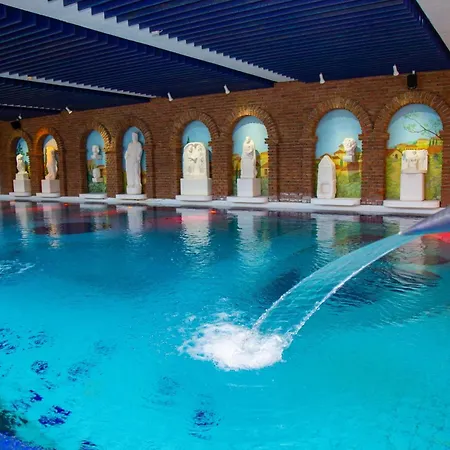 Fini-resort Hotel 4*