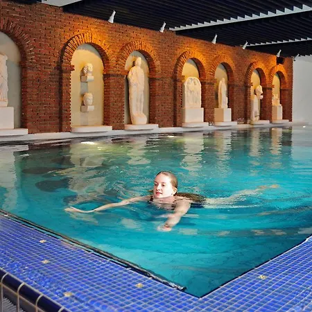Fini-resort Hotel 4*